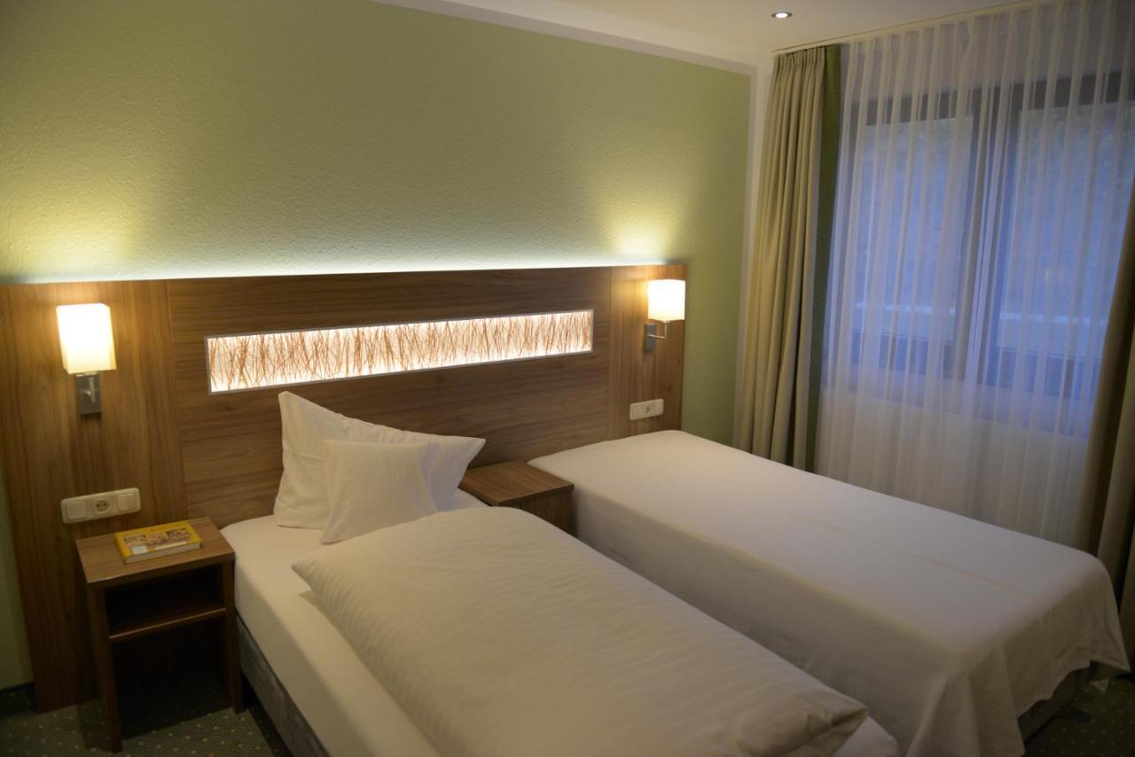 Hotel- Landgasthof Baumhof-Tenne Марктхайденфельд Экстерьер фото